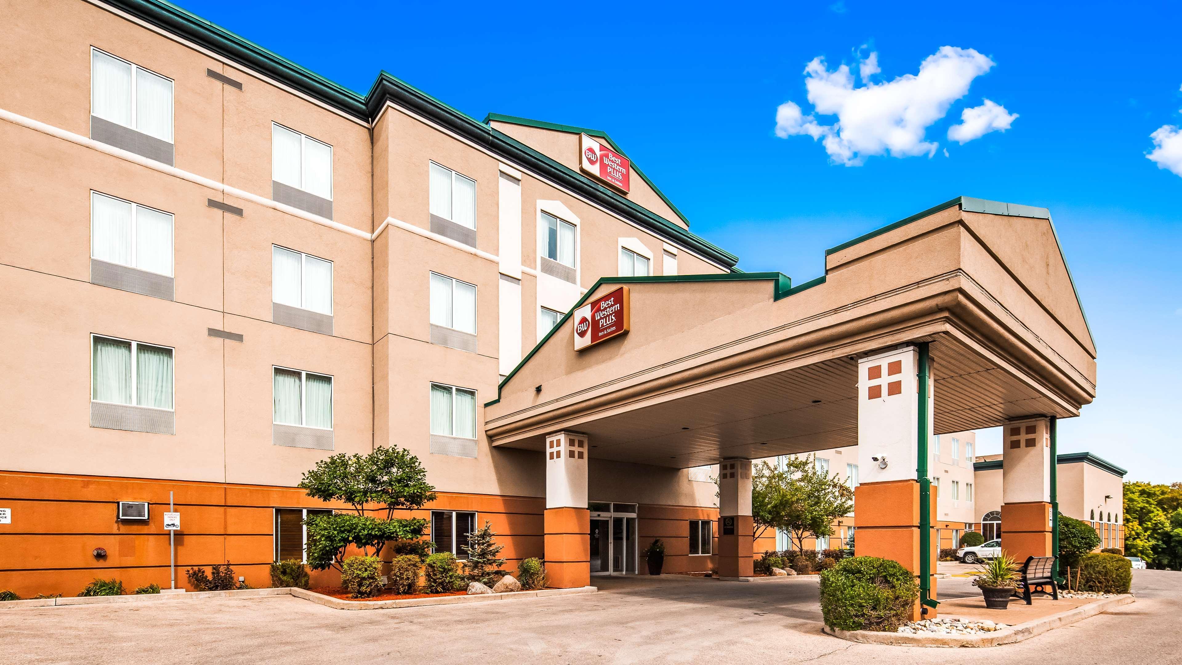 Best Western Plus Pembina Inn & Suites Winnipeg Exterior photo