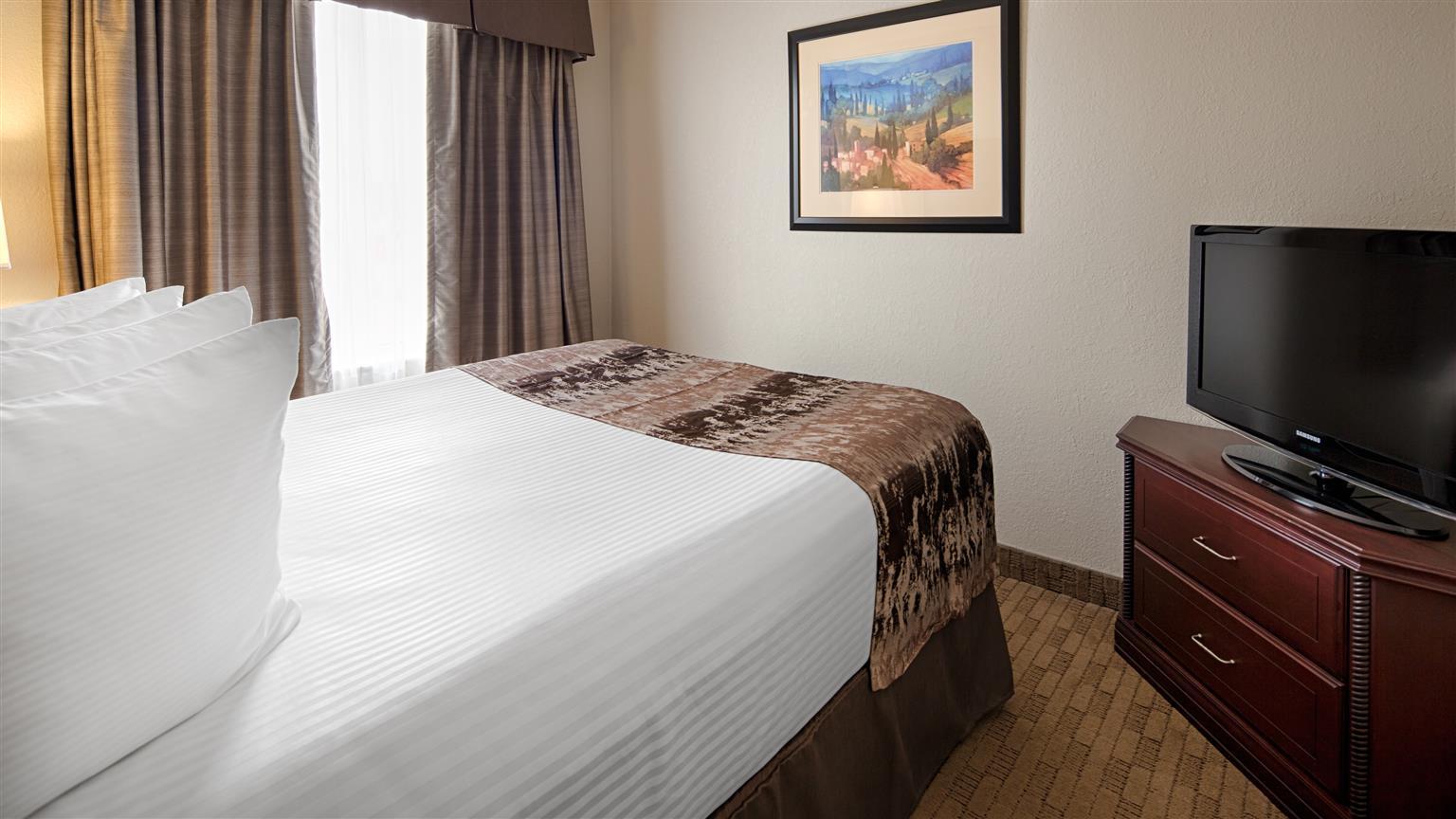 Best Western Plus Pembina Inn & Suites Winnipeg Exterior photo