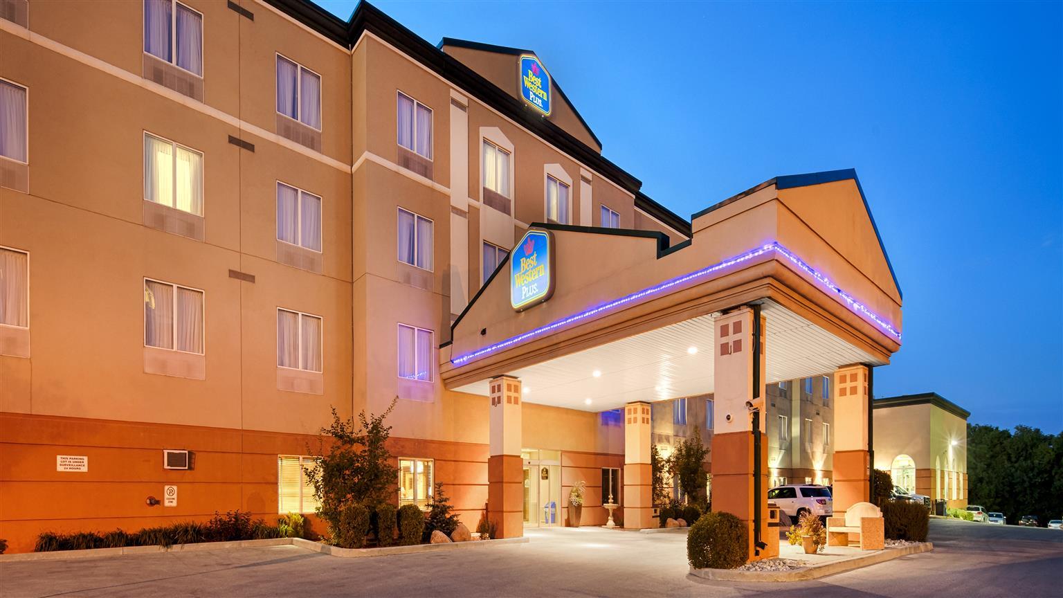Best Western Plus Pembina Inn & Suites Winnipeg Exterior photo