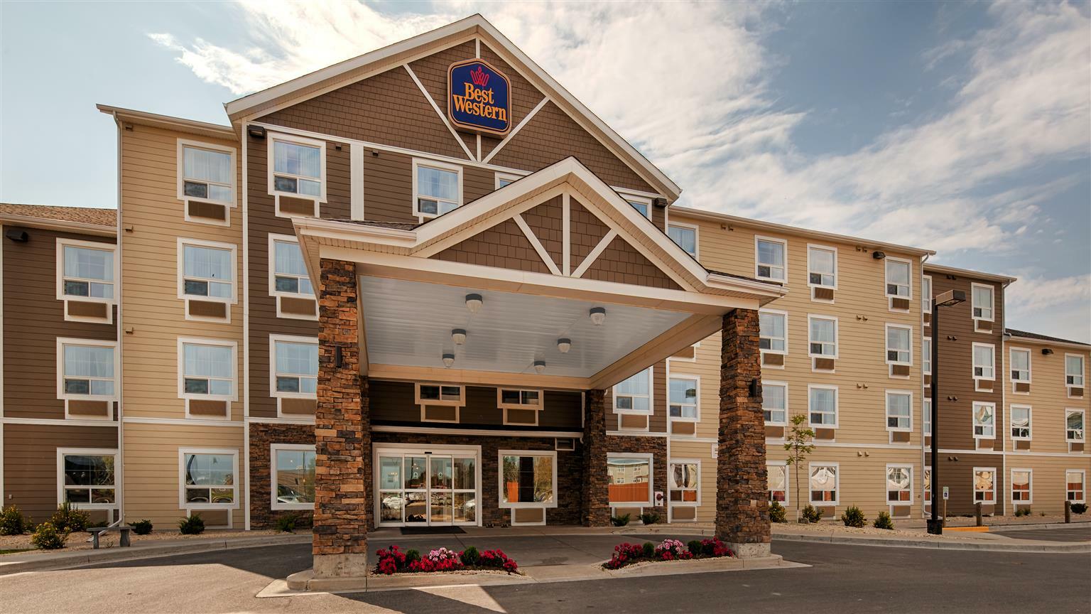 Best Western Plus Pembina Inn & Suites Winnipeg Exterior photo